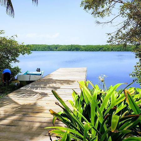 Telamin: Rustic Beach House Steps To Water Hotel Exterior foto