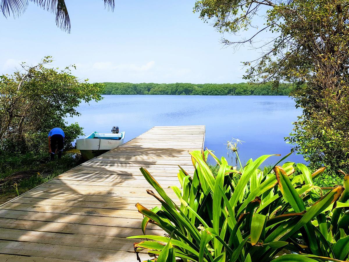 Telamin: Rustic Beach House Steps To Water Hotel Exterior foto